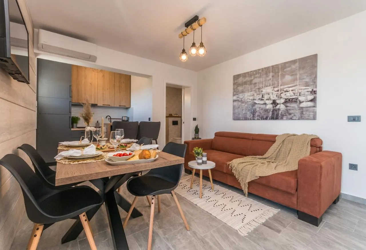 Marilu Luxury Apartments Драге 0*,